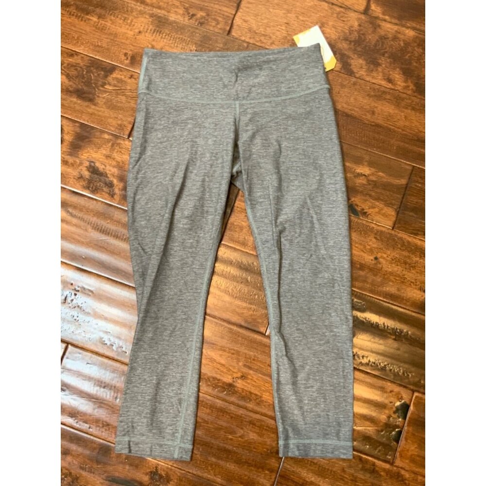 Lululemon Gray Cropped Athletic Pants, Size 6